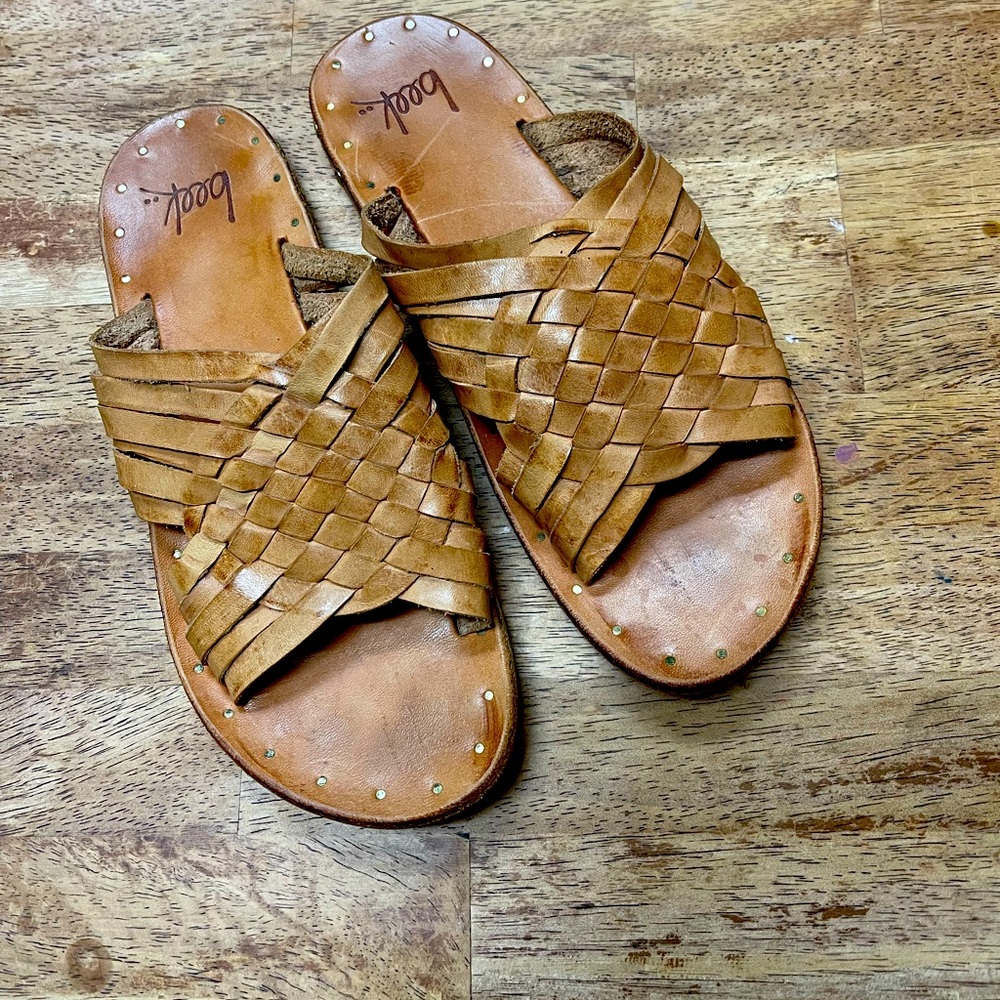 Beek swallow sandals